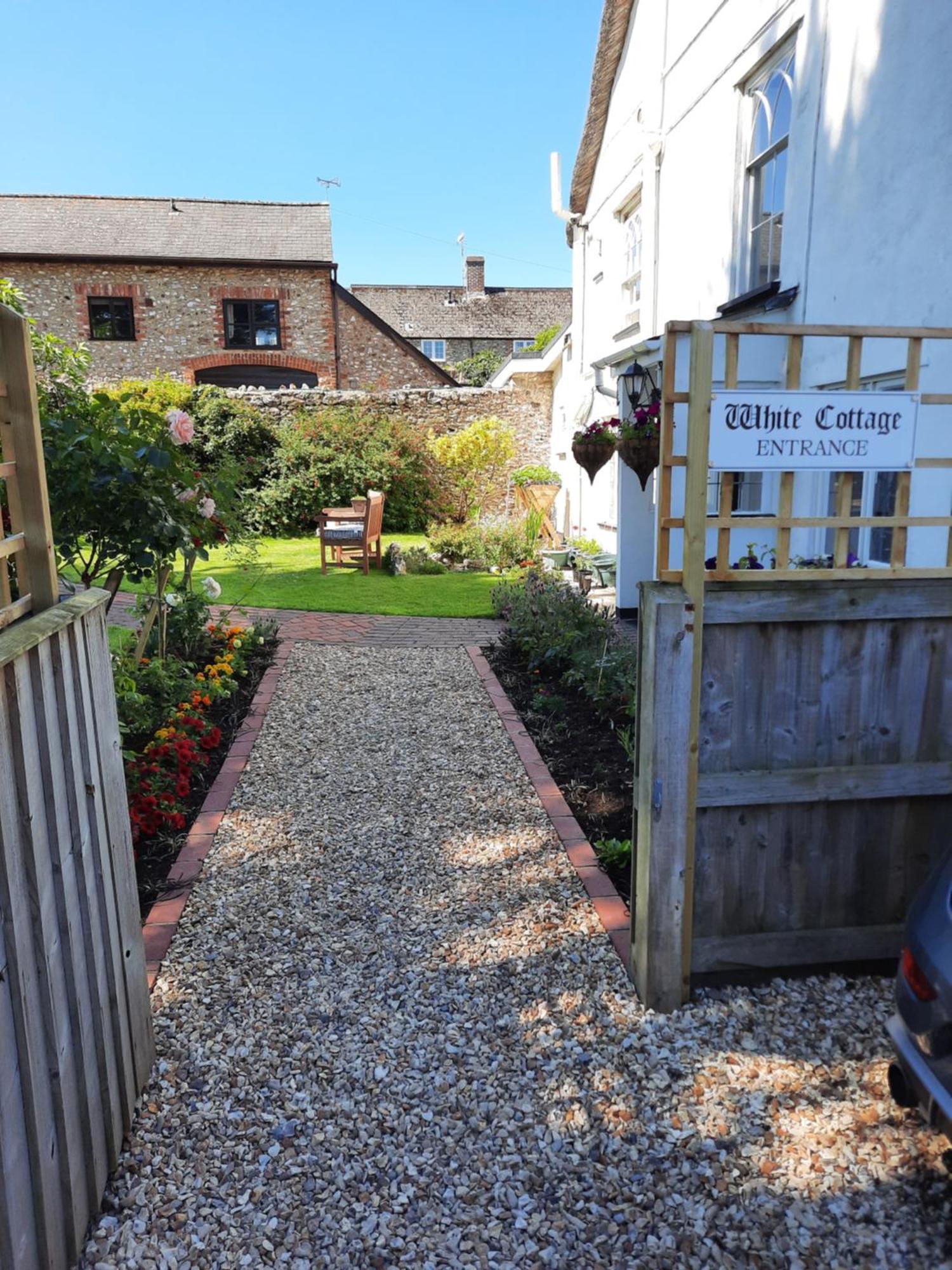 The White Cottage Colyton Exterior photo